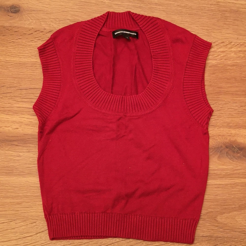 Crop knit vest